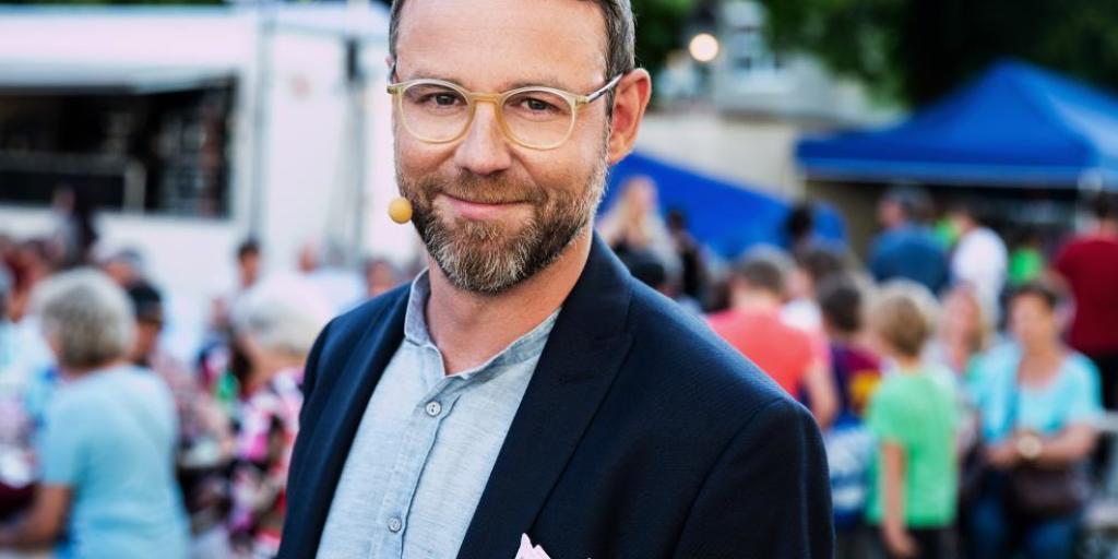 Verlässt das Schweizer Radio und Fernsehen: der langjährige Moderator Nik Hartmann. Verlässt das Schweizer Radio und Fernsehen: der langjährige Moderator Nik Hartmann.