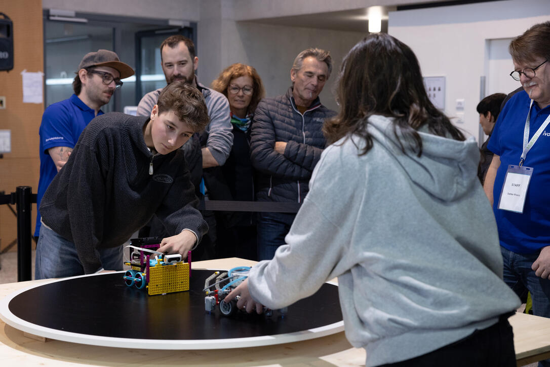 Robo-League bei der Ivoclar in Schaan