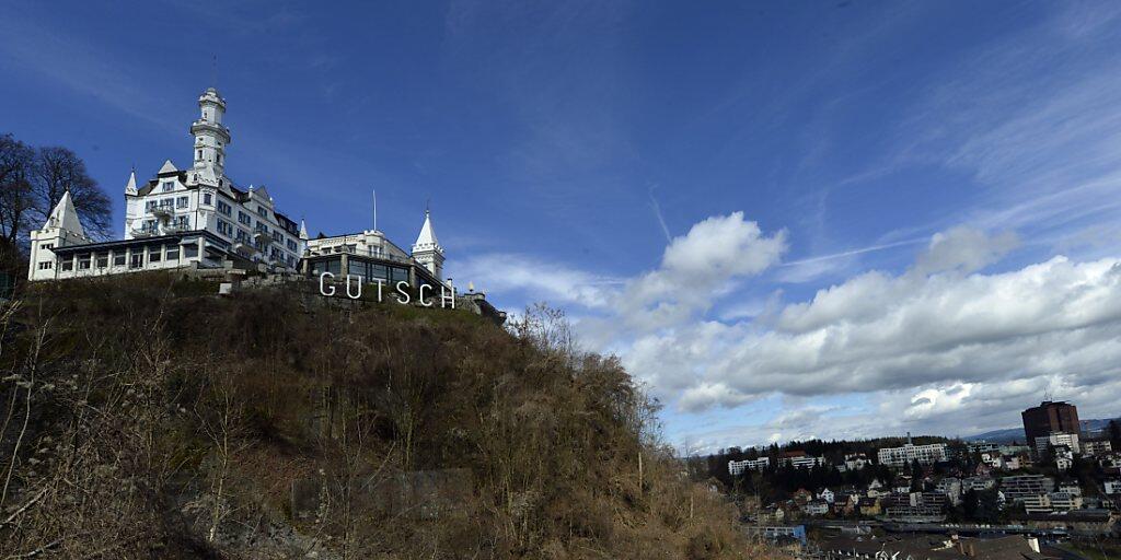 Soll um sechs Zimmer erweitert werden: Schlosshotel Gütsch hoch über Luzern. (Archivbild)