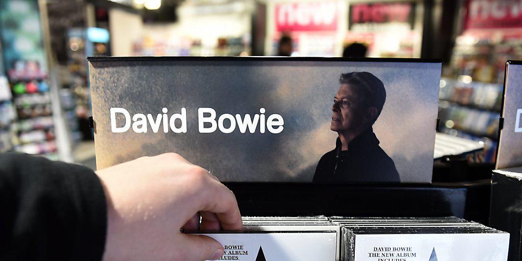 Sonderausgaben von David Bowies letztem Album "Blackstar" werden für bis das Zehnfache des Listenpreises gehandelt.