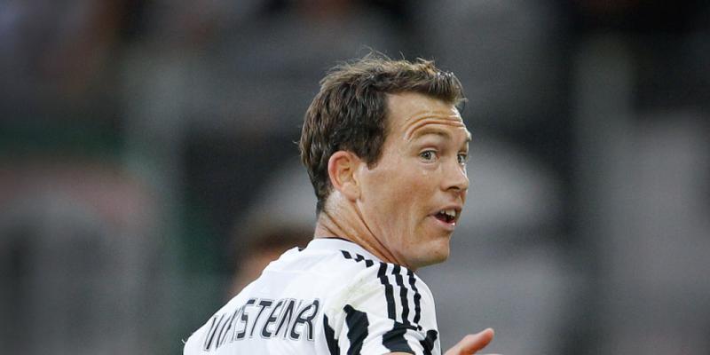 Stephan Lichtsteiner muss sich weiter in Geduld üben und fällt einen Monat aus Stephan Lichtsteiner muss sich weiter in Geduld üben und fällt einen Monat aus