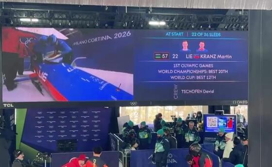 Der erste Durchgang im Zweierbob von Martin Kranz und David Tschofen