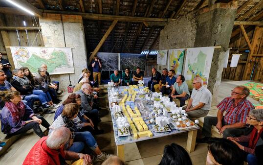 Liechtenstein Schaan Urban Diskussionsrunde Gamanderstall