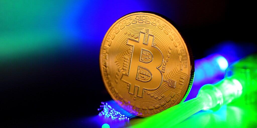Ein Bitcoin kostete am Montag zeitweise 7'551 Dollar - das ist fast doppelt so viel wie noch Ende 2018. (Themenbild) Ein Bitcoin kostete am Montag zeitweise 7'551 Dollar - das ist fast doppelt so viel wie noch Ende 2018. (Themenbild)