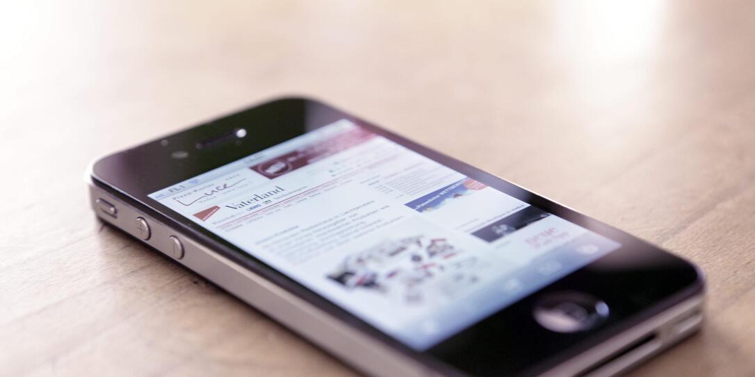 iPhone 4S