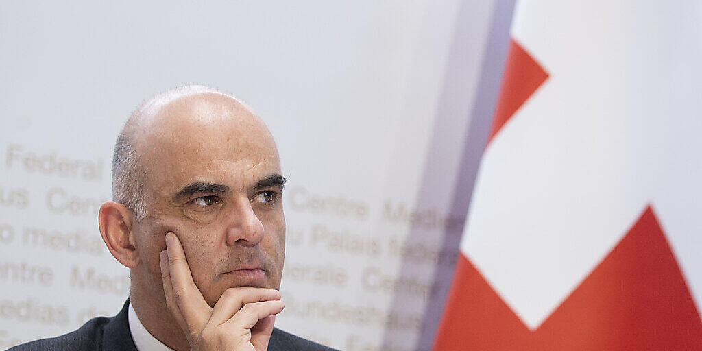 Gesundheitsminister Alain Berset stellt eine schrittweise Aufhebung des Lockdown in Aussicht. (Archivbild) Gesundheitsminister Alain Berset stellt eine schrittweise Aufhebung des Lockdown in Aussicht. (Archivbild)