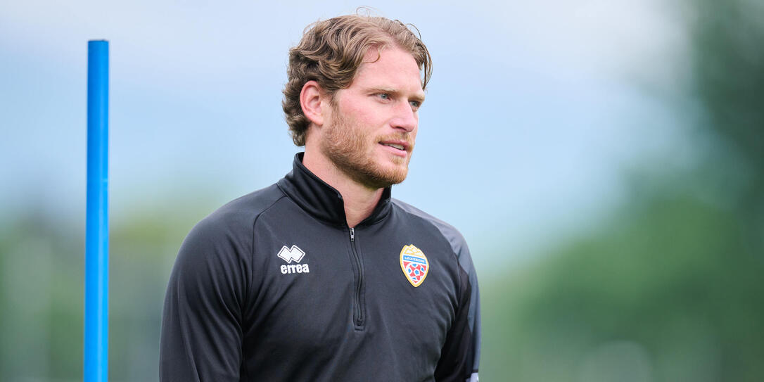 Kapitän des Nationalteams Nicolas Hasler, sowie Stammkeeper Benjamin Büchel fehlen im Aufgebot.