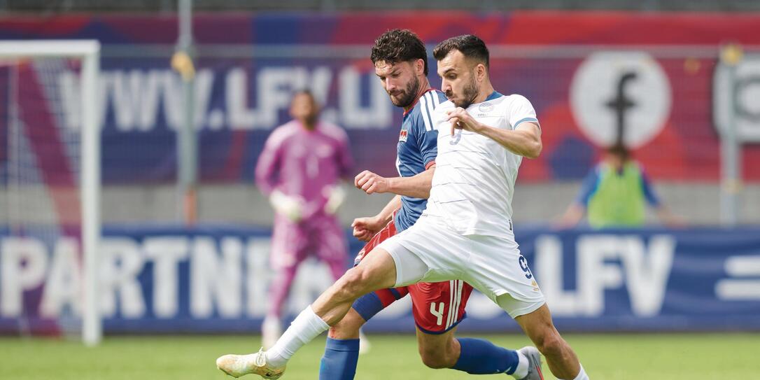 Lars Traber (l.) wird aller Voraussicht nach wieder den Weg zurück in das Abwehrzentrum finden.