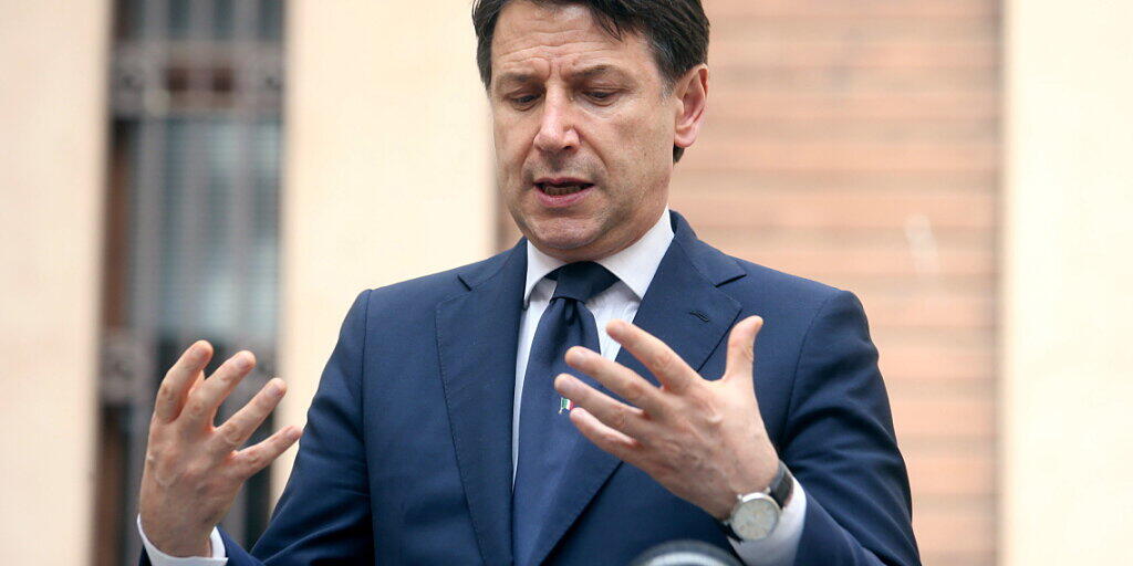 Italiens Ministerpräsident Giuseppe Conte macht seinen Landsleuten Hoffnung. (Archivbild) Italiens Ministerpräsident Giuseppe Conte macht seinen Landsleuten Hoffnung. (Archivbild)