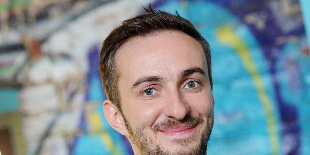 Der Satiriker Jan Böhmermann kommt nicht mehr aus den Schlagzeilen heraus: Nun hat die türkische Regierung explizit seine Bestrafung gefordert, weil er in einem Gedicht Präsident Recep Tayyip Erdoğan beleidigt hat. (Archivbild)