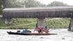 Plattform schwimmt im Rhein 140813