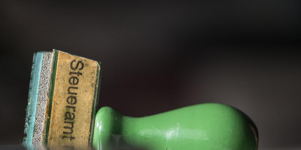 Geht es um die Steuerbefreiung von Stiftungen, herrscht in der Schweiz zu wenig Transparenz. Das stellt die Eidgenössische Finanzkontrolle fest. (Symbolbild)