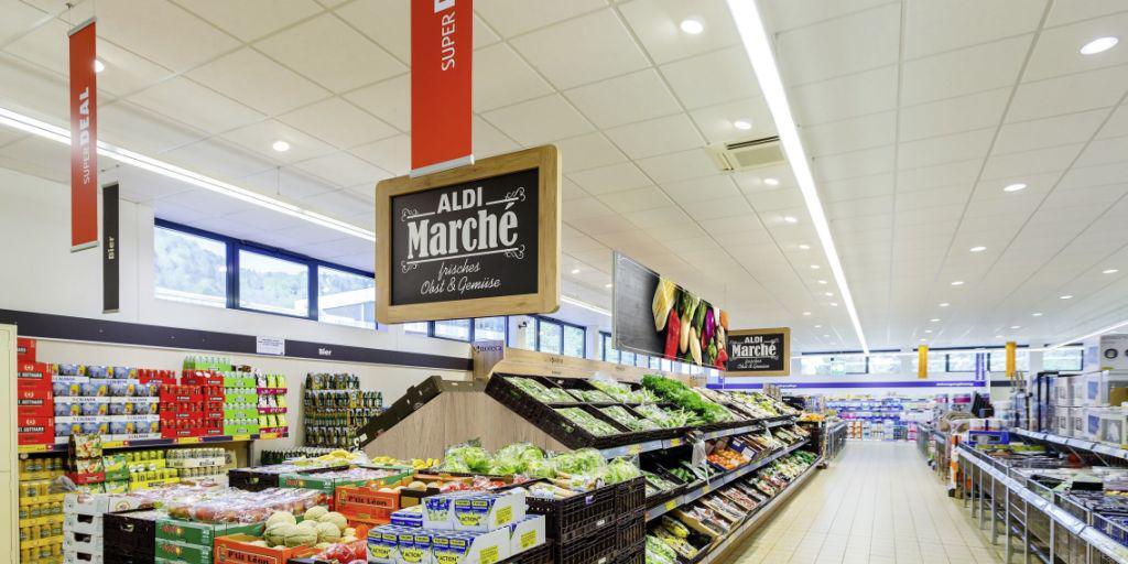 Aldi modernisiert für 70 Millionen Franken das gesamte Filialnetz in der Schweiz. Dazu gehört auch der Ausbau im Bereich Kühlung, Panetteria und Obst&Gemüse.