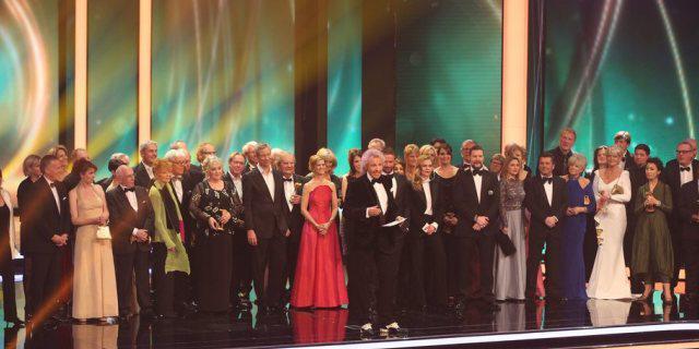Thomas Gottschalk (Mitte) und Gäste eröffnen die Preisverleihung