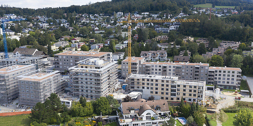 Der Immobilienmarkt in der Schweiz befindet sich gemäss den UBS-Ökonomen wieder im Blasenbereich. (Archivbild) Der Immobilienmarkt in der Schweiz befindet sich gemäss den UBS-Ökonomen wieder im Blasenbereich. (Archivbild)