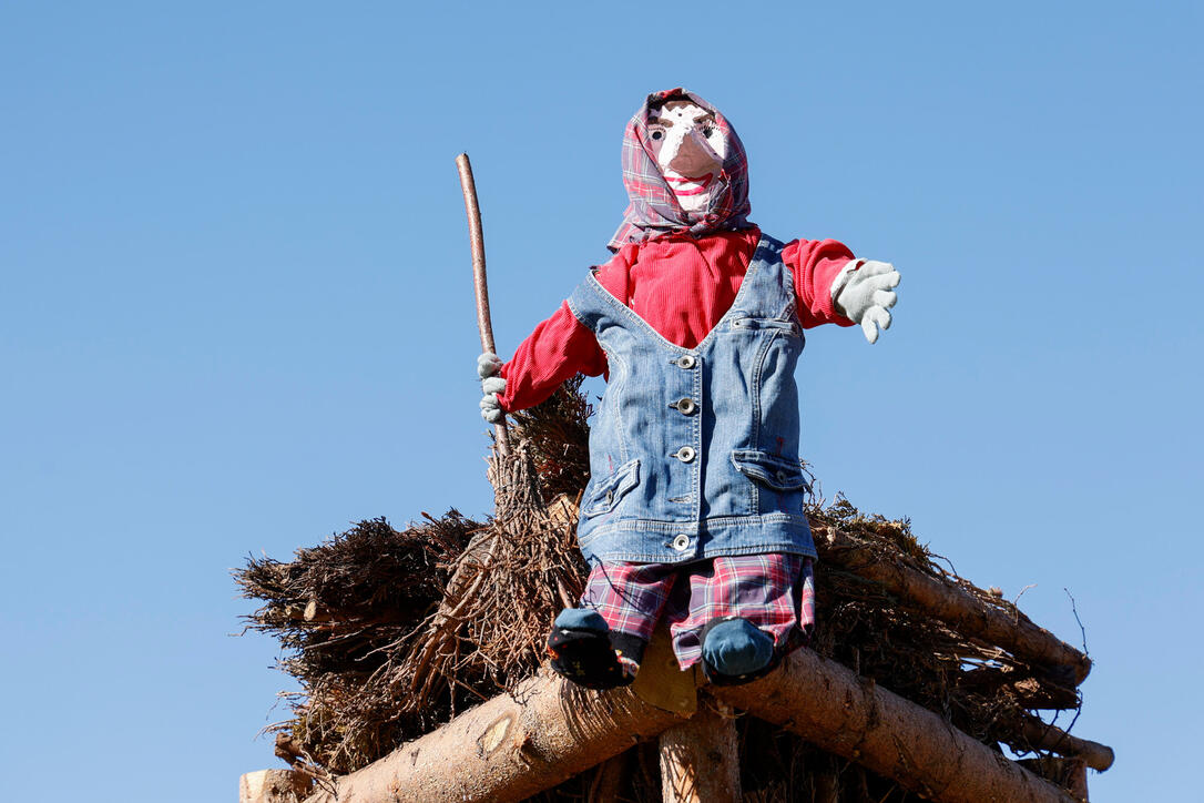 Kinder bauen Funken in Schaanwald