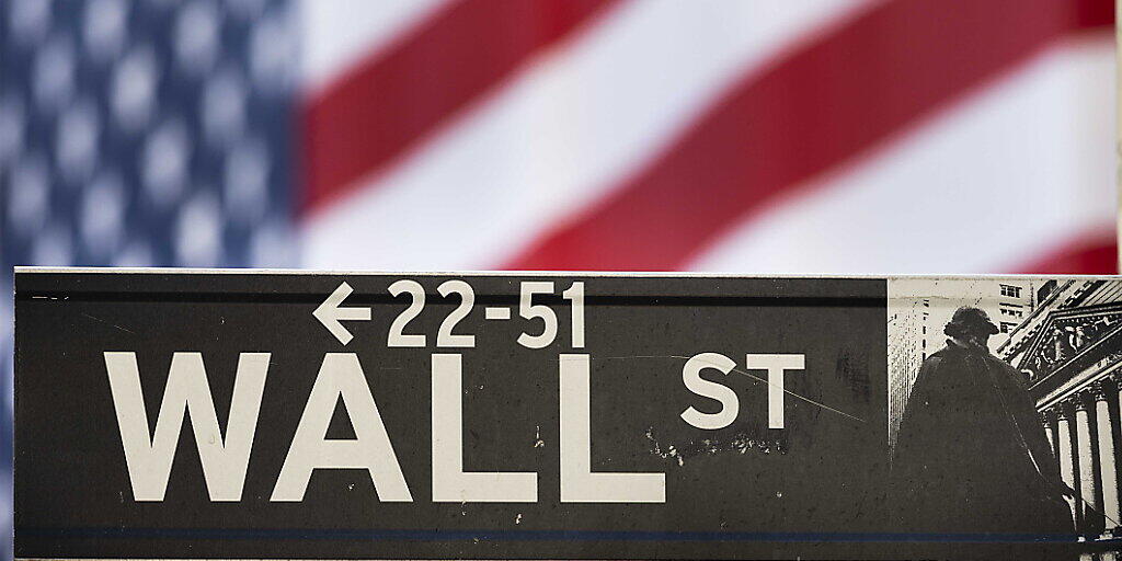 Der Dow Jones Industrial hat am Dienstag erstmals in seiner Geschichte die Marke von 30 000 Punkten übersprungen. (Archivbild)
