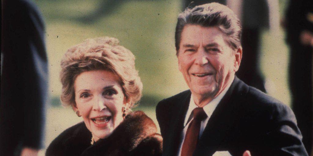 Nancy mit ihrem Ehemann Ronald Reagan 1986 während dessen zweiten Amtszeit