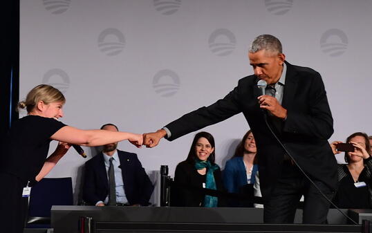 Barack Obama und Grünen-Politikerin Katharina Schulze (links) am Samstag in Berlin.