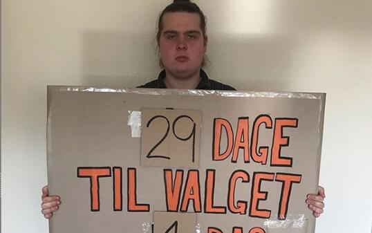 Klimapolitik extrem: Der junge Däne Mikkel Brix will bis zur dänischen Parlamentswahl am 5. Juni nichts mehr Essen.