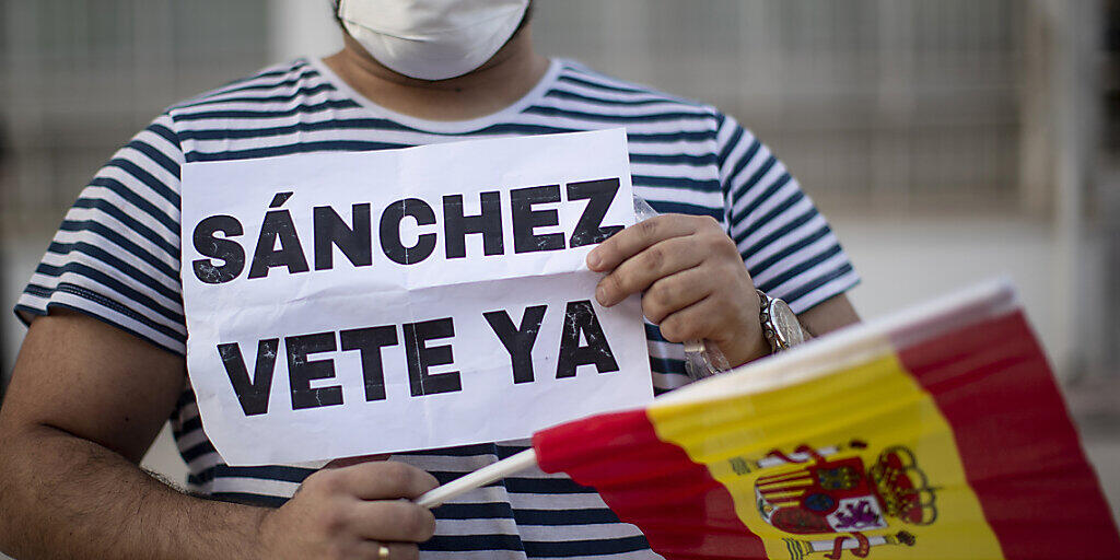 "Sánchez verschwinde!" - das brachten am Samstag Tausende auf den Strassen in Madrid, Barcelona und anderen Städten Spaniens zum Ausdruck. Der Regierungschef soll weg.