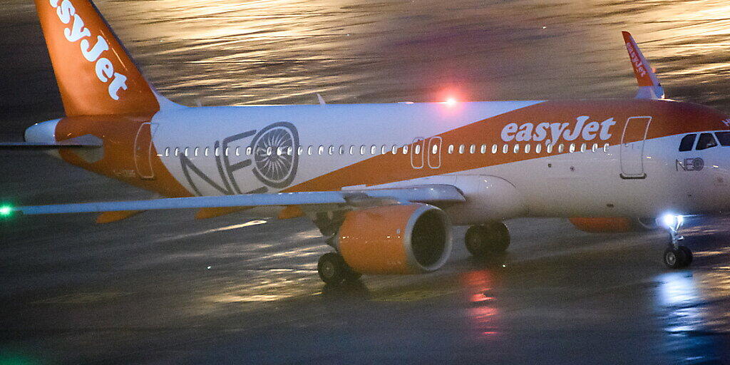 Easyjet leidet unter der Corona-Pandemie (Archivbild). Easyjet leidet unter der Corona-Pandemie (Archivbild).