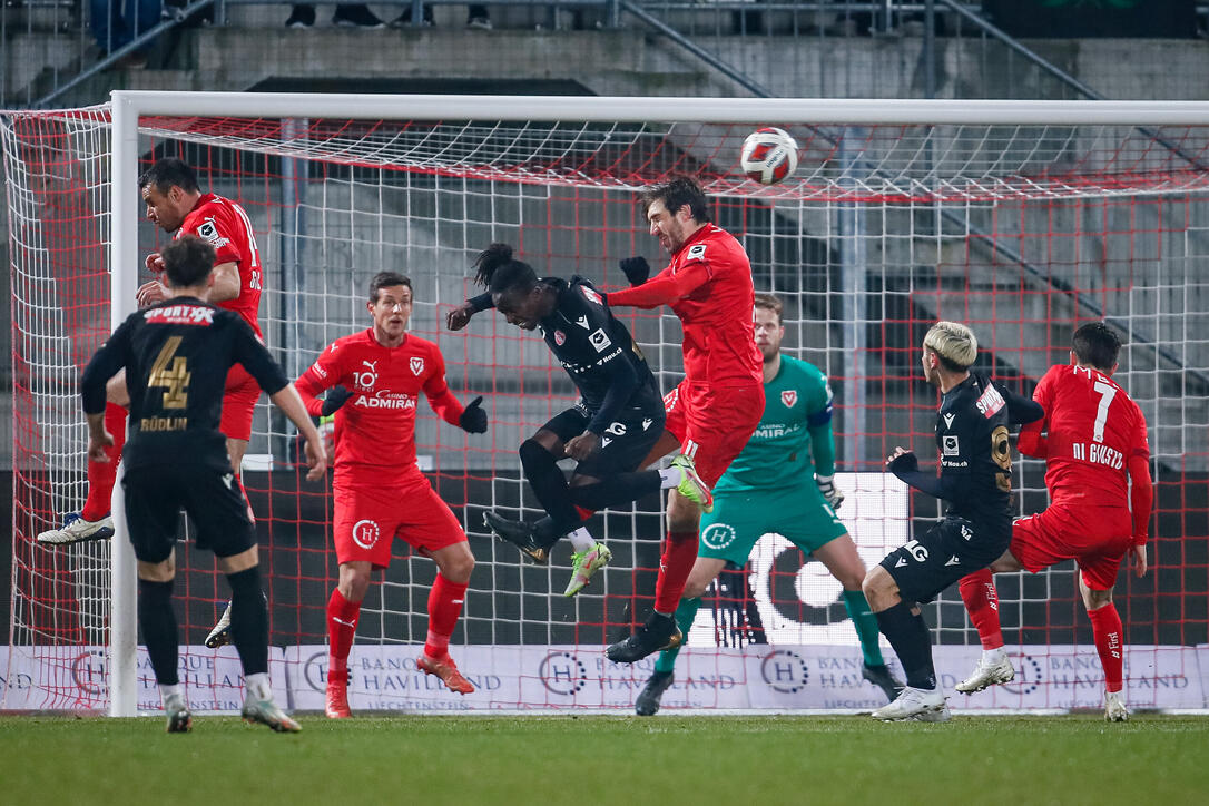 Liechtenstein Schweiz Fussball Challenge-League FC Vaduz - FC Thun