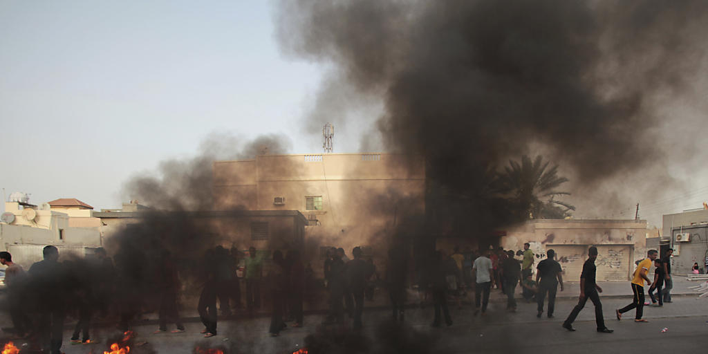 Proteste in Bahrain 2014. Drei Männer wurden nun in dem Land hingerichtet, weil sie 2014 einen Bombenanschlag verübt haben sollen. (Archiv)