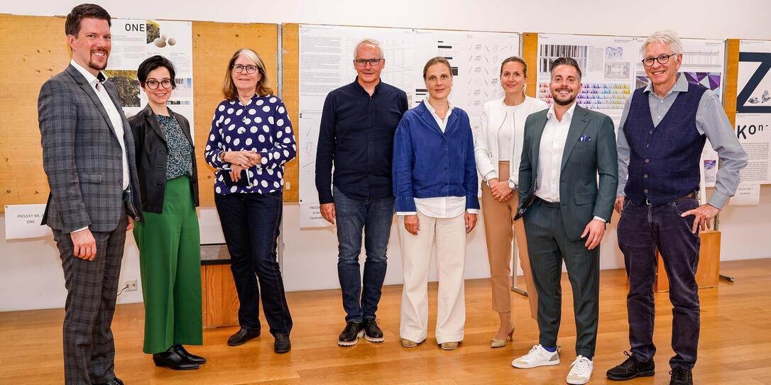 Liechtenstein Vaduz Jury Kunst am Bau Regierungsrat Emanuel Frick