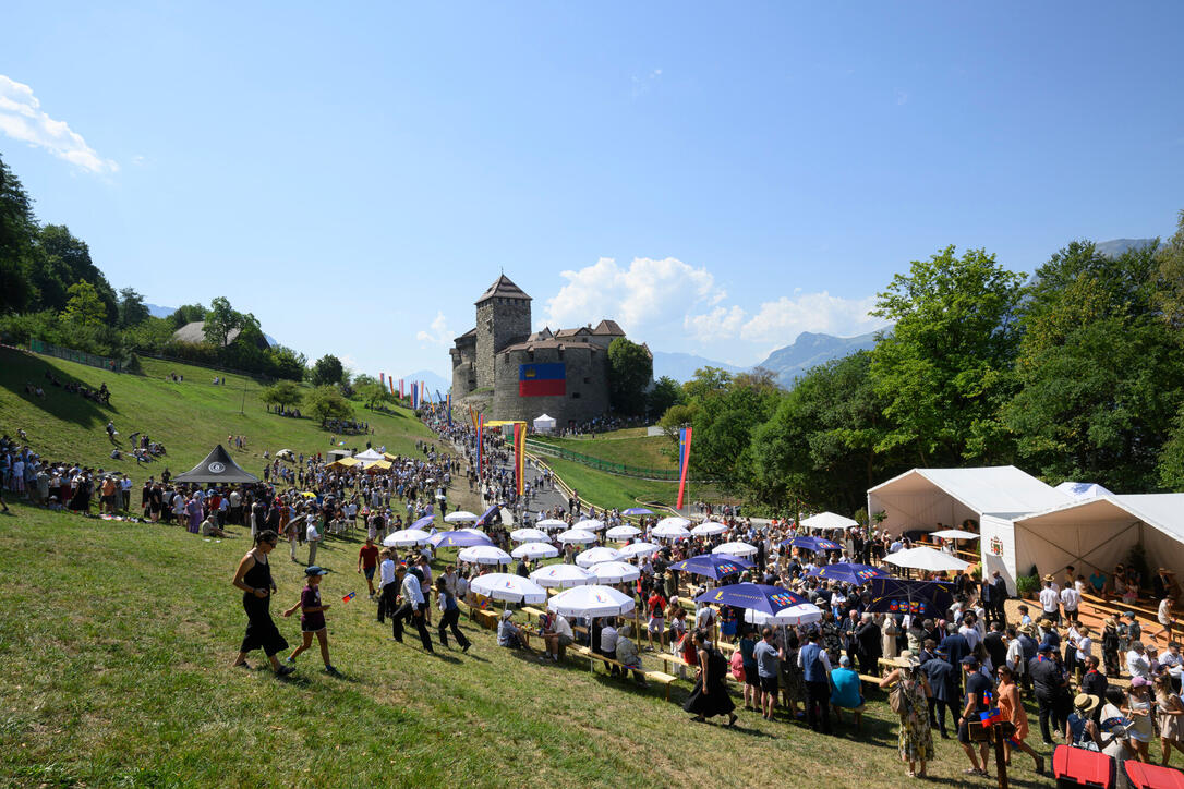 Staatsfeiertag 2026: Staatsakt auf der Schlosswiese (15.08.2026)