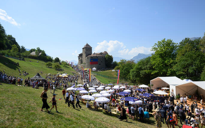 Staatsfeiertag 2026: Staatsakt auf der Schlosswiese (15.08.2026)