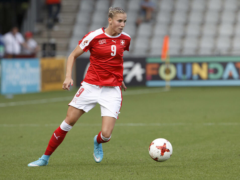 Ana Maria Crnogorcevic in Dress der Nationalmannschaft