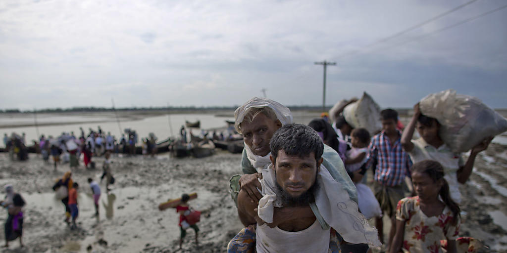 Rohingya-Flüchtlinge aus Myanmar auf der Flucht nach Bangladesch. (Archivbild)