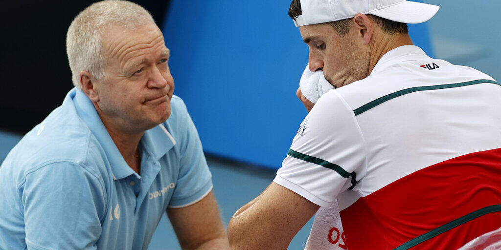 Für John Isner ging es Mitte des zweiten Satzes nicht mehr weiter