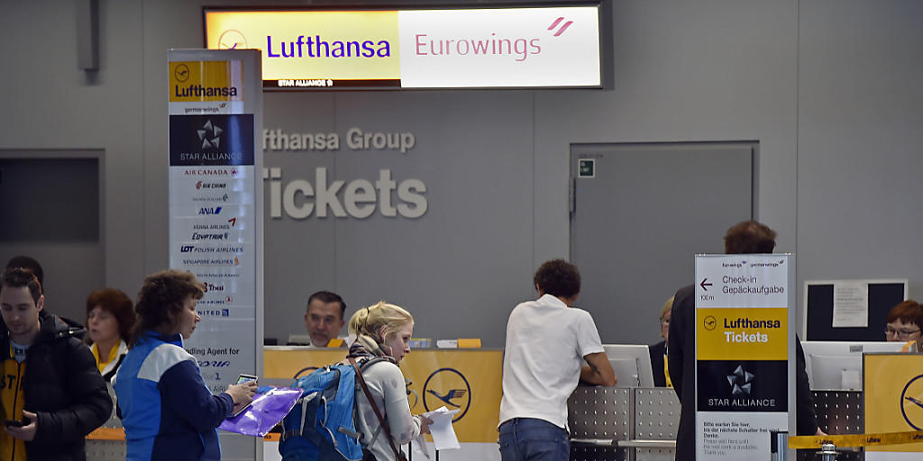 Die deutsche Fluggesellschaft Lufthansa hat angekündigt, am Samstag alle planmässigen Fernflüge zu starten und möglichst schnell zum Normalbetrieb zurückzukehren (Archiv).