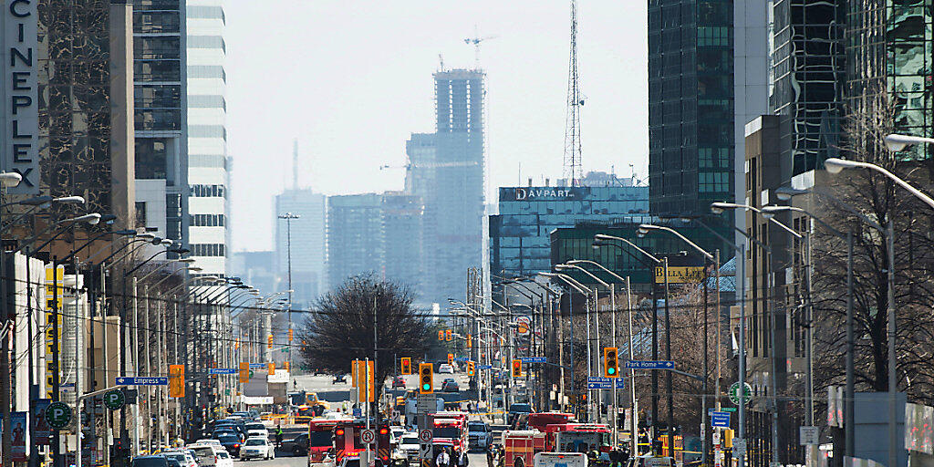 In diesem Strassenabschnitt im Zentrum Torontos wurden nach jüngsten Polizei-Angaben neun Personen von einem Lieferwagen getötet.