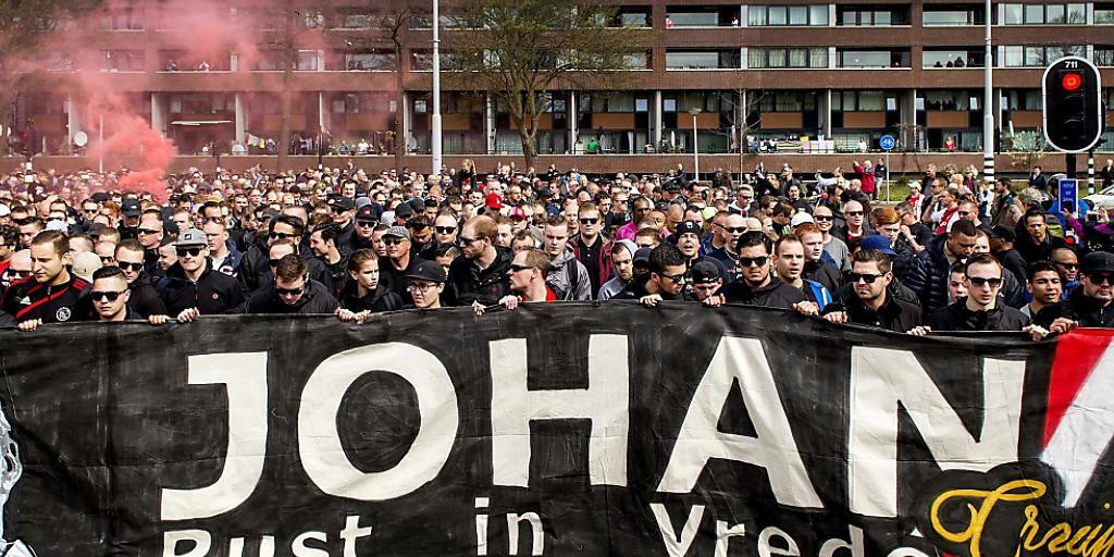 Ruhe in Frieden: Die Fans von Ajax Amsterdam gedachten ihres Idols Johan Cruyff