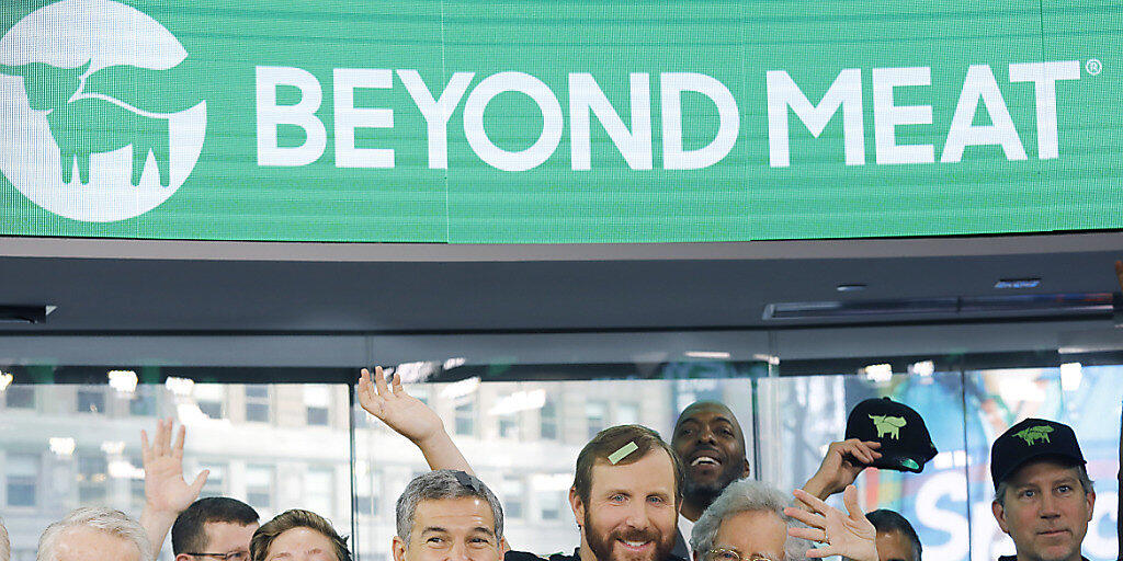 Vertreter der für vegane Burger bekannten Lebensmittelfirma Beyond Meat beim Börsengang Anfang Mail 2019 in New York. (Archivbild)
