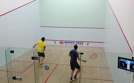 Ballwechsel vom Squashfinale zwischen Maier und Wilhelmi