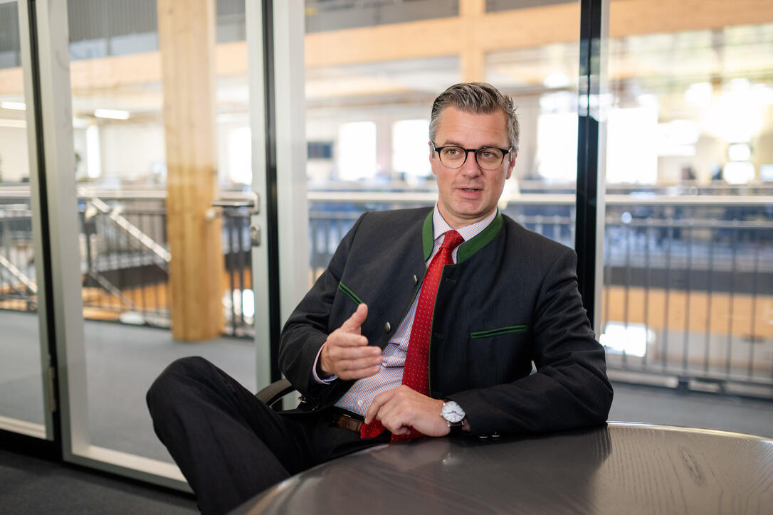 Daniel Bargetze CEO VMAG