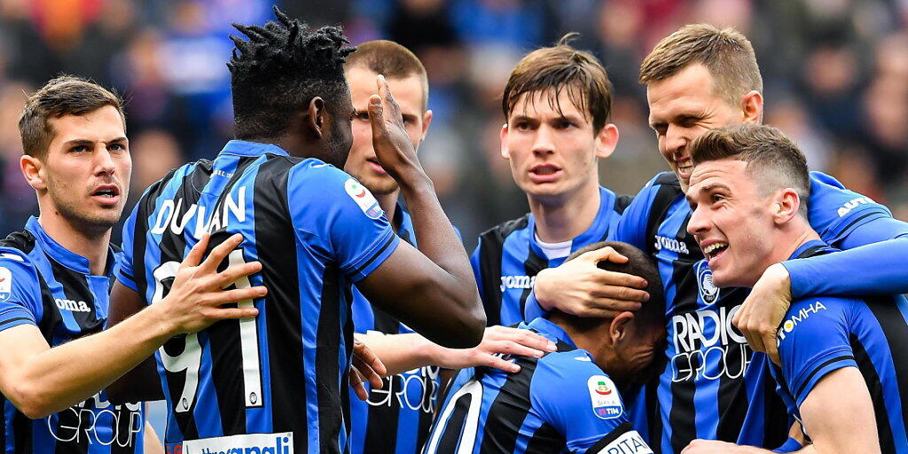 Duvan Zapata (Zweiter von links) ist mit seinen Toren Atalantas Erfolgsgarant