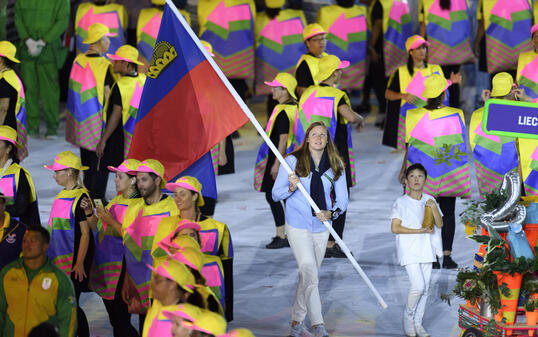 FAHNENTRAEGERIN, EROEFFNUNGSFEIER, EROEFFNUNGSZEREMONIE, CEREMONIE D'OUVERTURE, OLYMPISCHE SOMMERSPIELE, RIO 2016, RIO2016, OLY, JEUX OLYMPIQUES D'ETE,