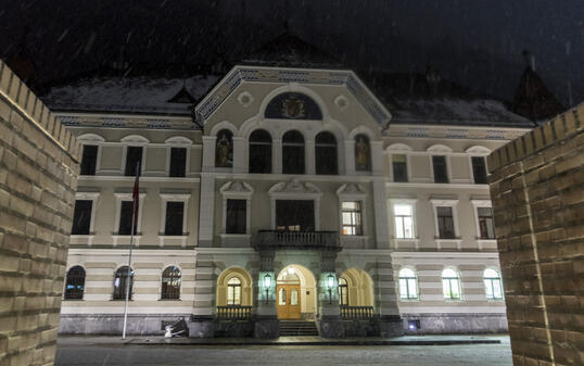 Regierungsgeb&auml;ude Winter