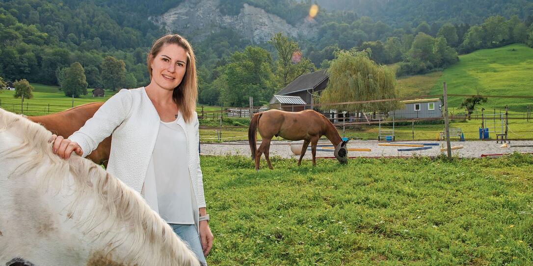 Interview mit Susi Erne und betroffener Mutter: Was würde das Aus der Reittherapie für betroffene Kinder bedeuten? Ausserdem wollen sie eine Unterschriftenaktion starten Interview mit Susi Erne und betroffener Mutter: Was würde das Aus der Reittherapie für betroffene Kinder bedeuten? Ausserdem wollen sie eine Unterschriftenaktion starten