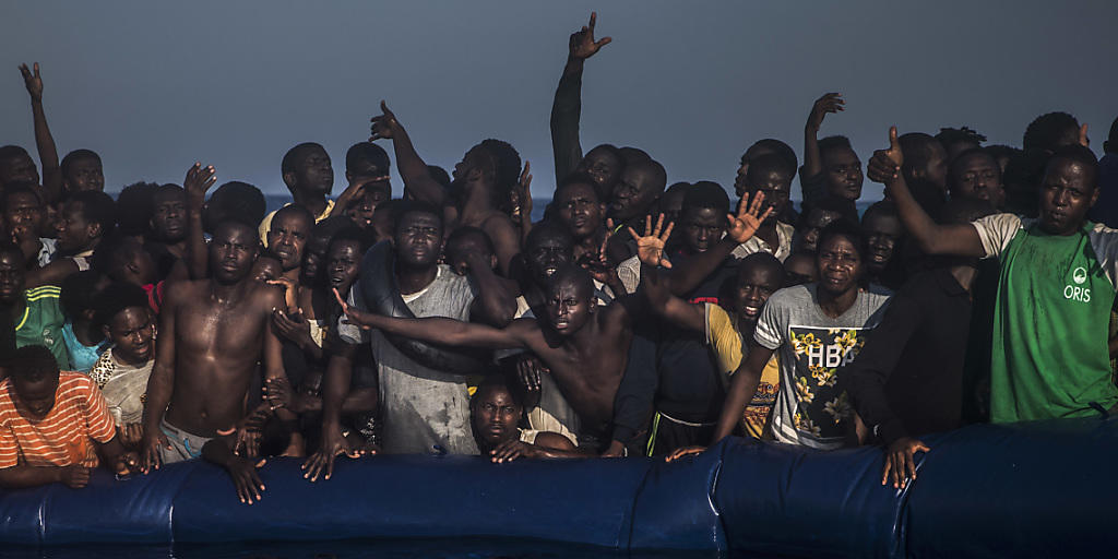 Der Angriff galt einem Flüchtlingsboot. (Symbolbild)