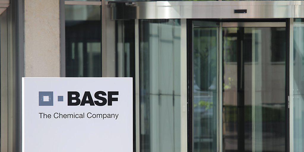 BASF ordnet seine Forschungsstandorte weltweit neu. Dem fallen in der Region Basel 180 Stellen zum Opfer. (Archiv) BASF ordnet seine Forschungsstandorte weltweit neu. Dem fallen in der Region Basel 180 Stellen zum Opfer. (Archiv)