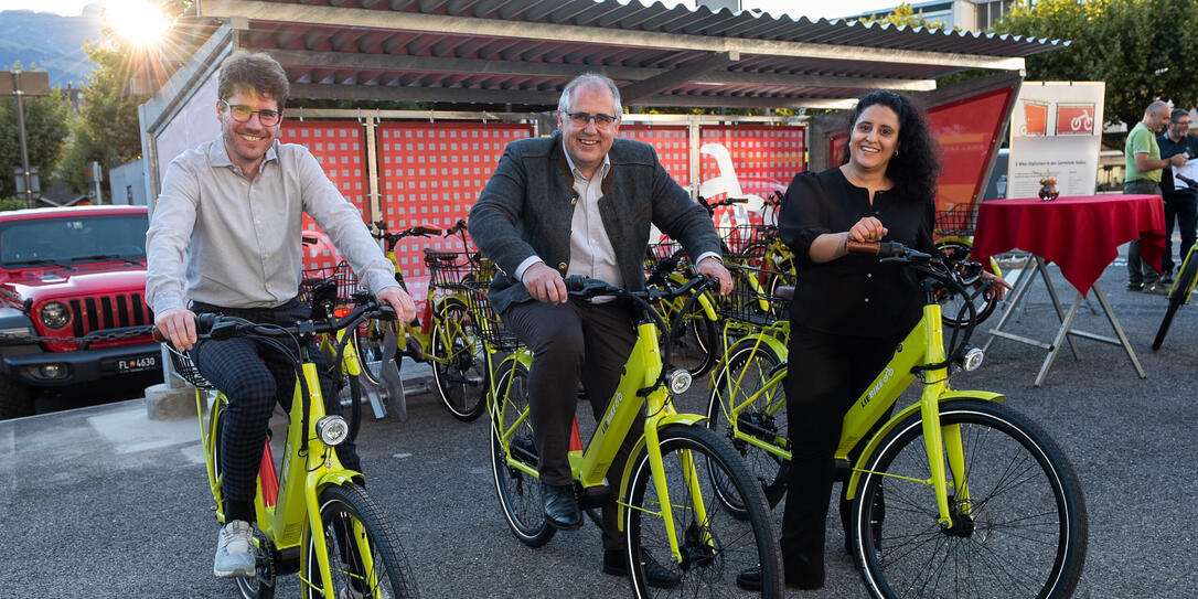 20220912 Pressekonferenz: LIEbikes_Radabstellanlagen, Radabstellanlage Einfahrt Parkgarage Zentrum, Vaduz