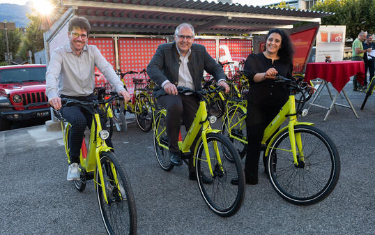 20220912 Pressekonferenz: LIEbikes_Radabstellanlagen, Radabstellanlage Einfahrt Parkgarage Zentrum, Vaduz