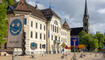 Eröffnung der Ausstellung Verkehrsschilder der Gerechtigkeit in Vaduz (18.04.2024)