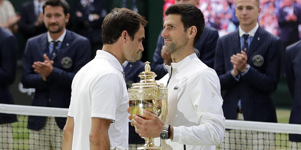 Das nächste Gipfeltreffen in London: Nach dem epischen Wimbledonfinal treffen Roger Federer (li.) und Novak Djokovic auch an den ATP Finals wieder aufeinander